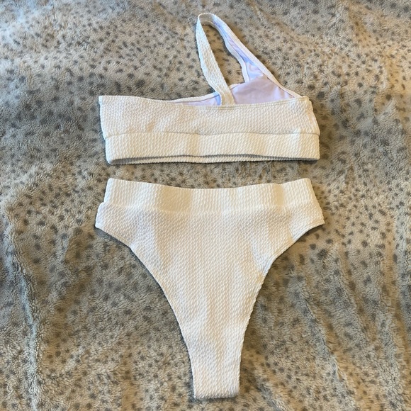 One Shoulder High Waisted Bikini - Picture 5 of 9